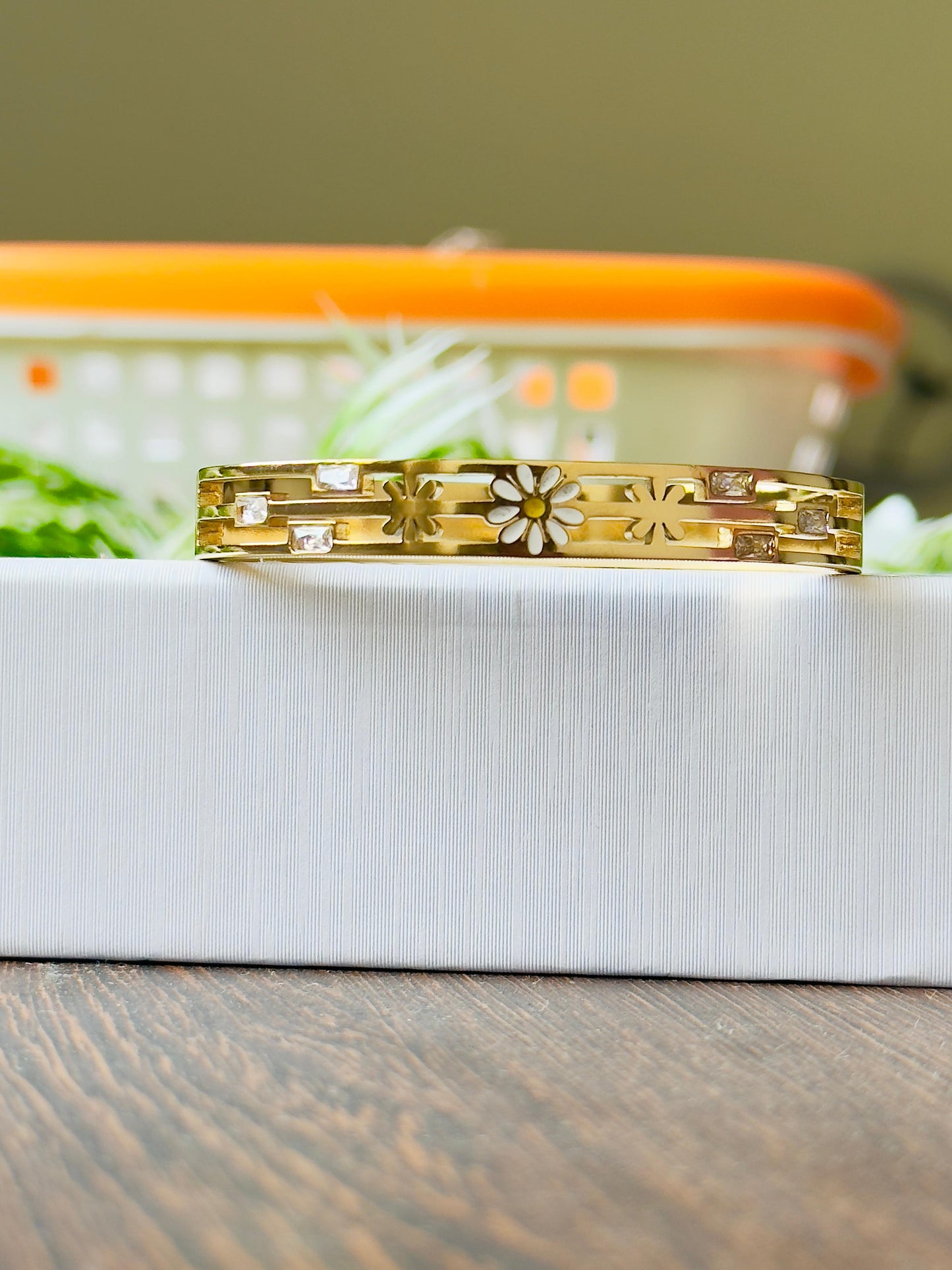 Golden Bloom Anti-Tarnish Bracelet