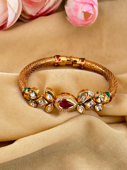 Pakhi Kundan Bracelet