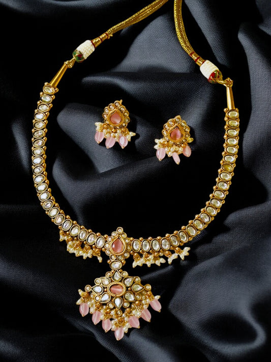 Prachi Kundan Pendant Necklace Set