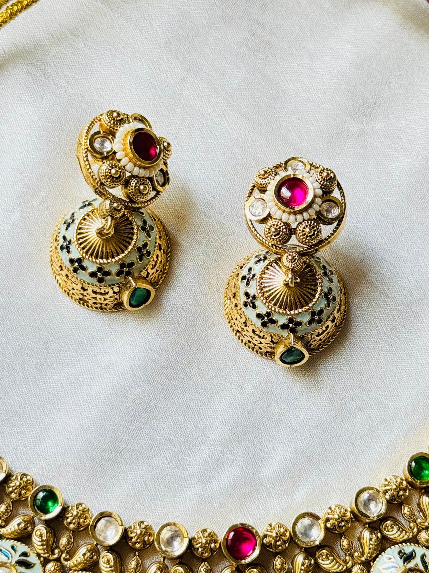 Pankhuri Kundan Meenakari Antique Necklace Set