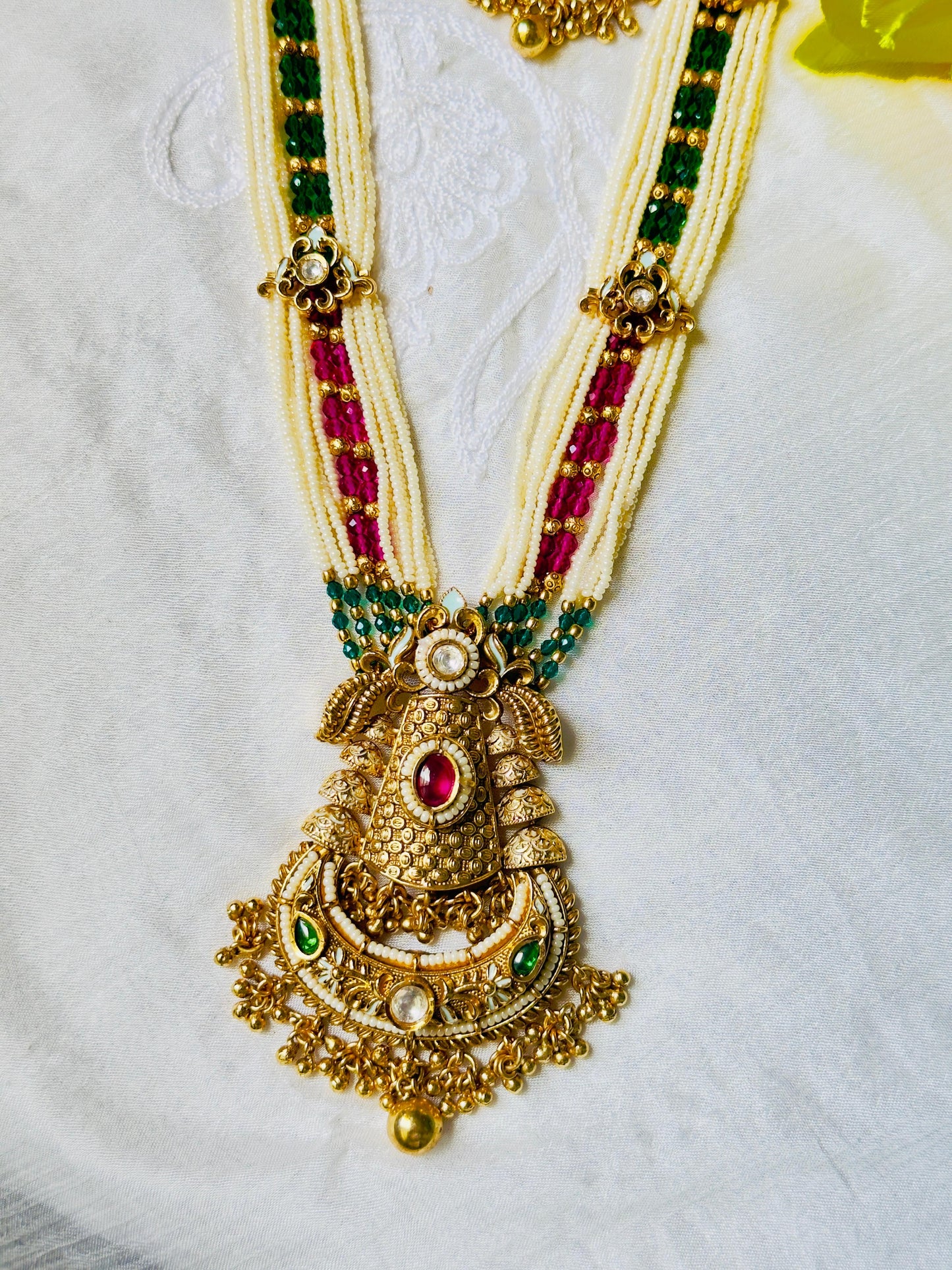 Veeba Antique necklace set