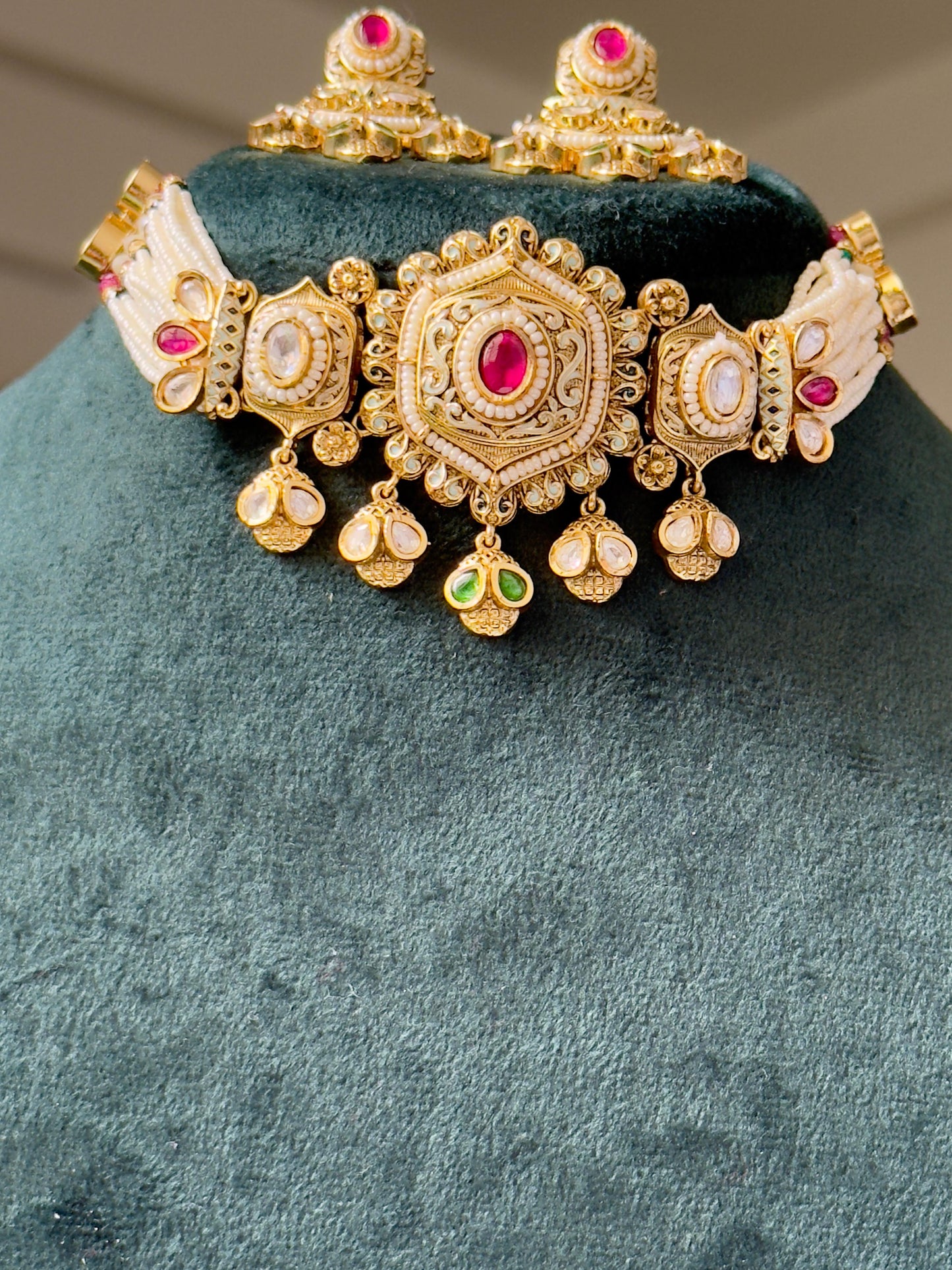 Tanishka Choker Set