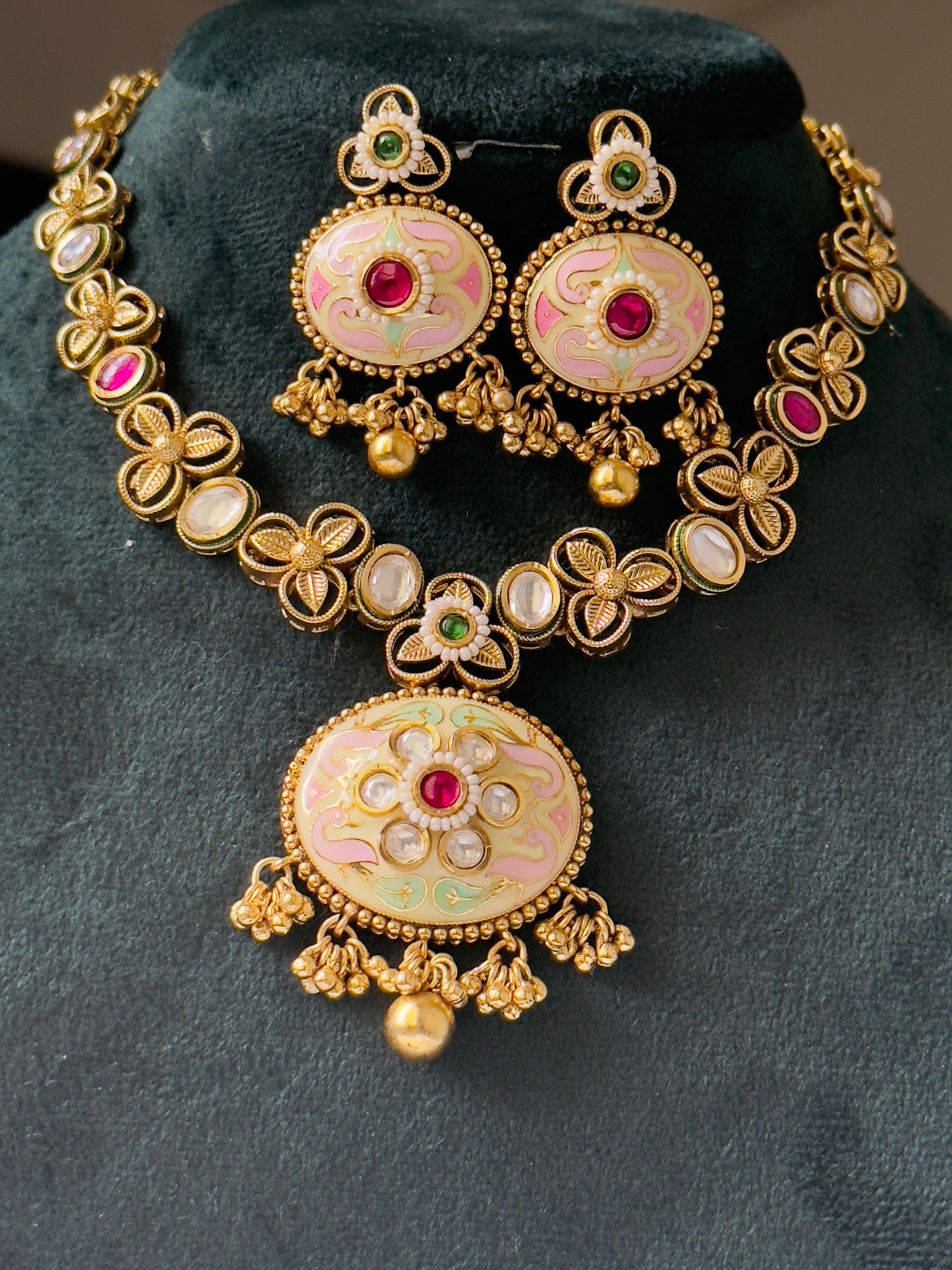 Ashiti Meenakari Kundan Antique Necklace Set