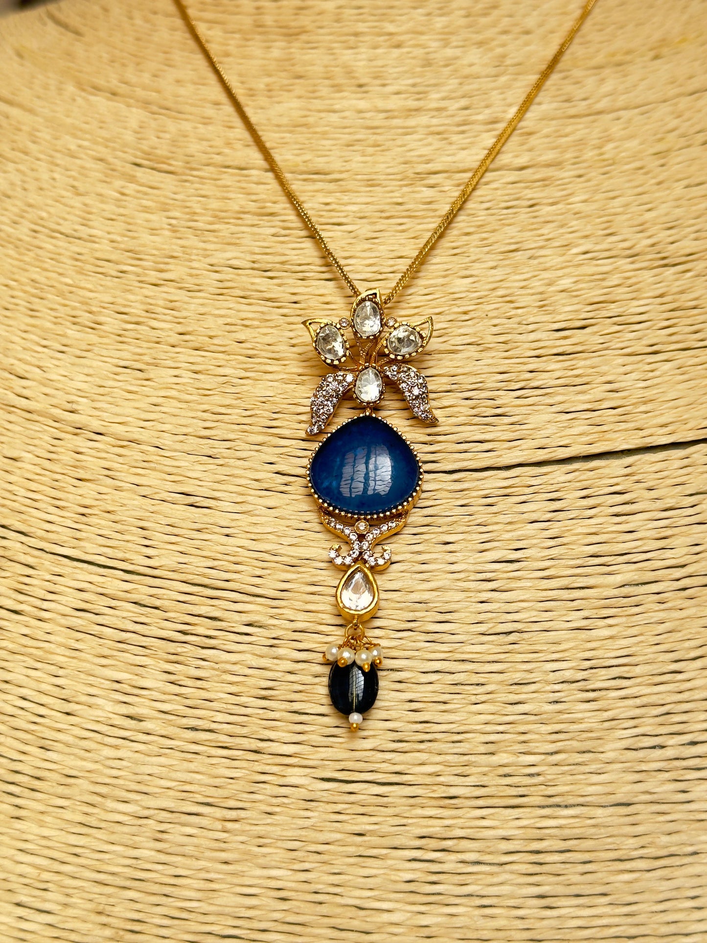 Sahana Pendant Necklace