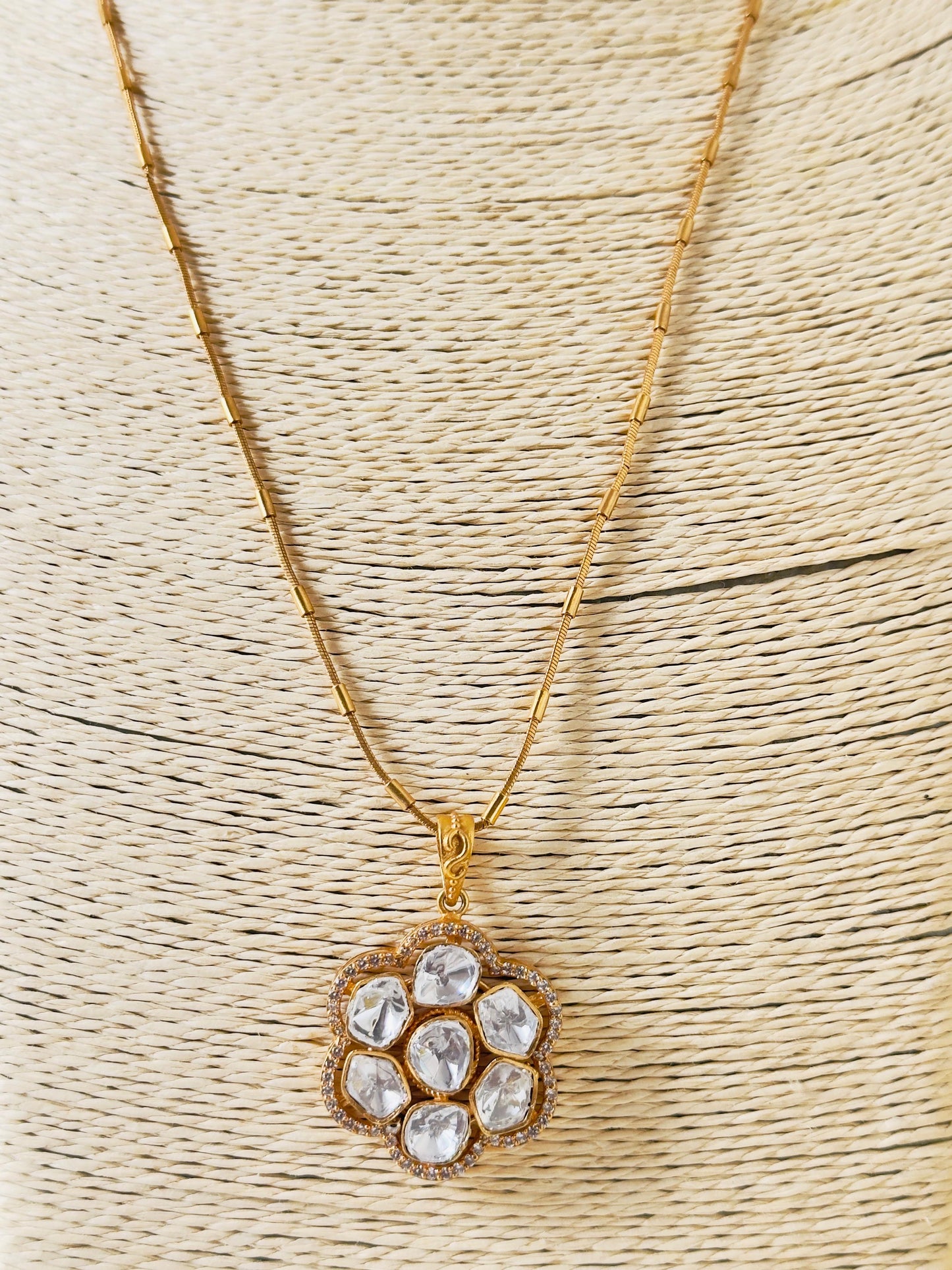 Kashvi Moissanite Chain Pendant Set