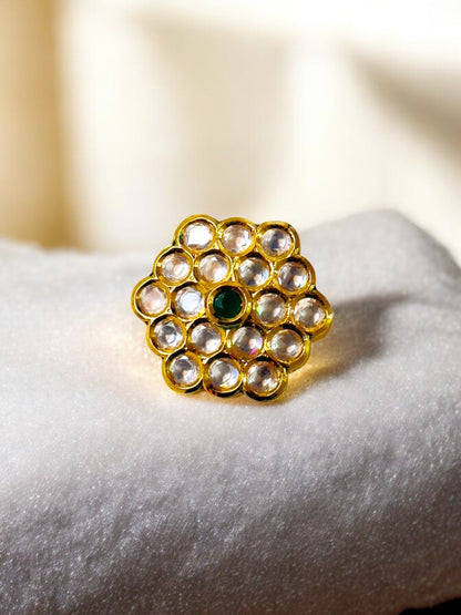 Tara Pachi Kundan Ring