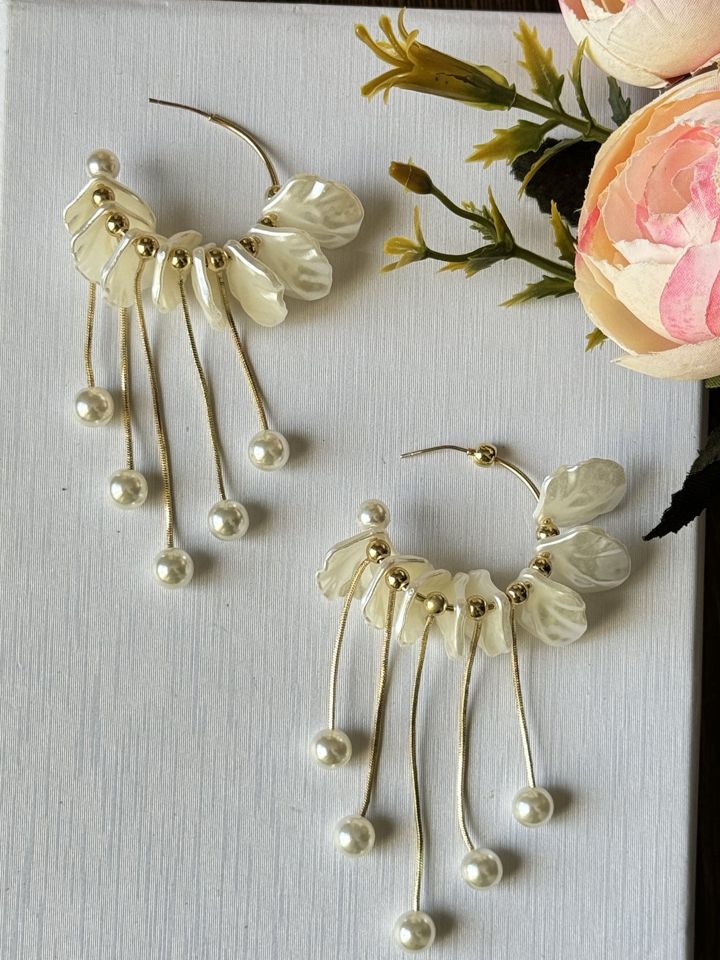 Elegant Gold-plated Pearl Dangle Hoop Earring