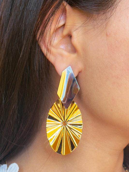 Eva Oval Earrings