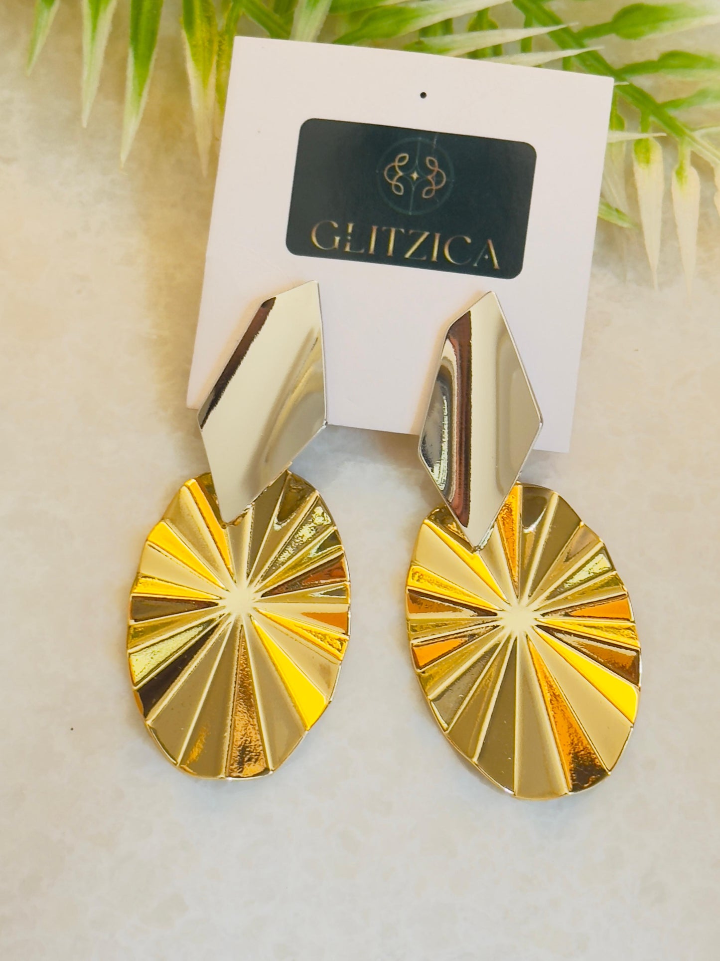 Eva Oval Earrings