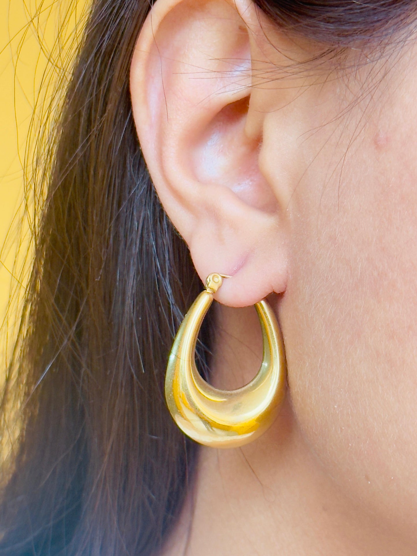 Eesha Crescent Hoop Earrings