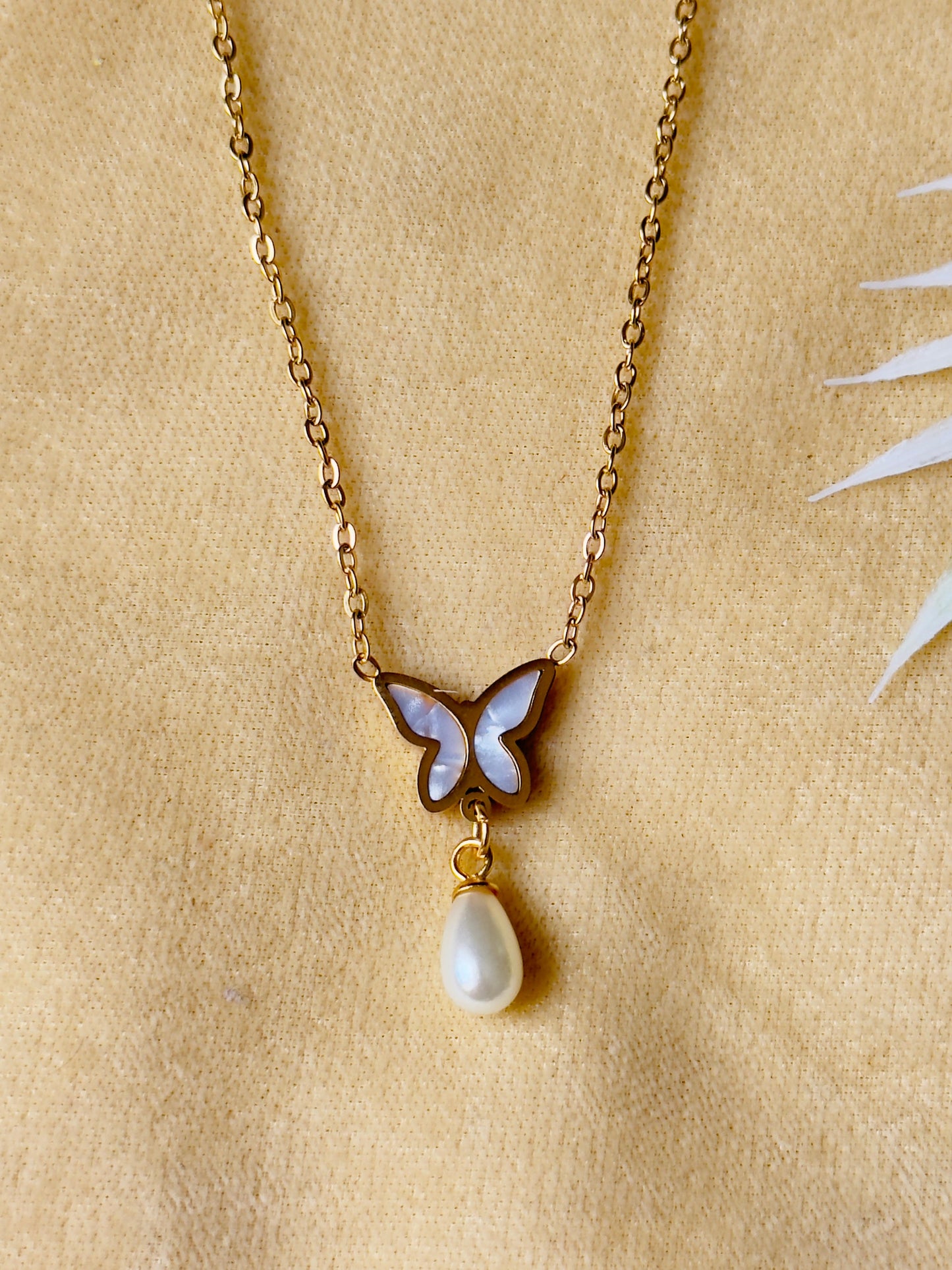 Anti-tarnish Butterfly Pendant Necklace with Pearl Drop