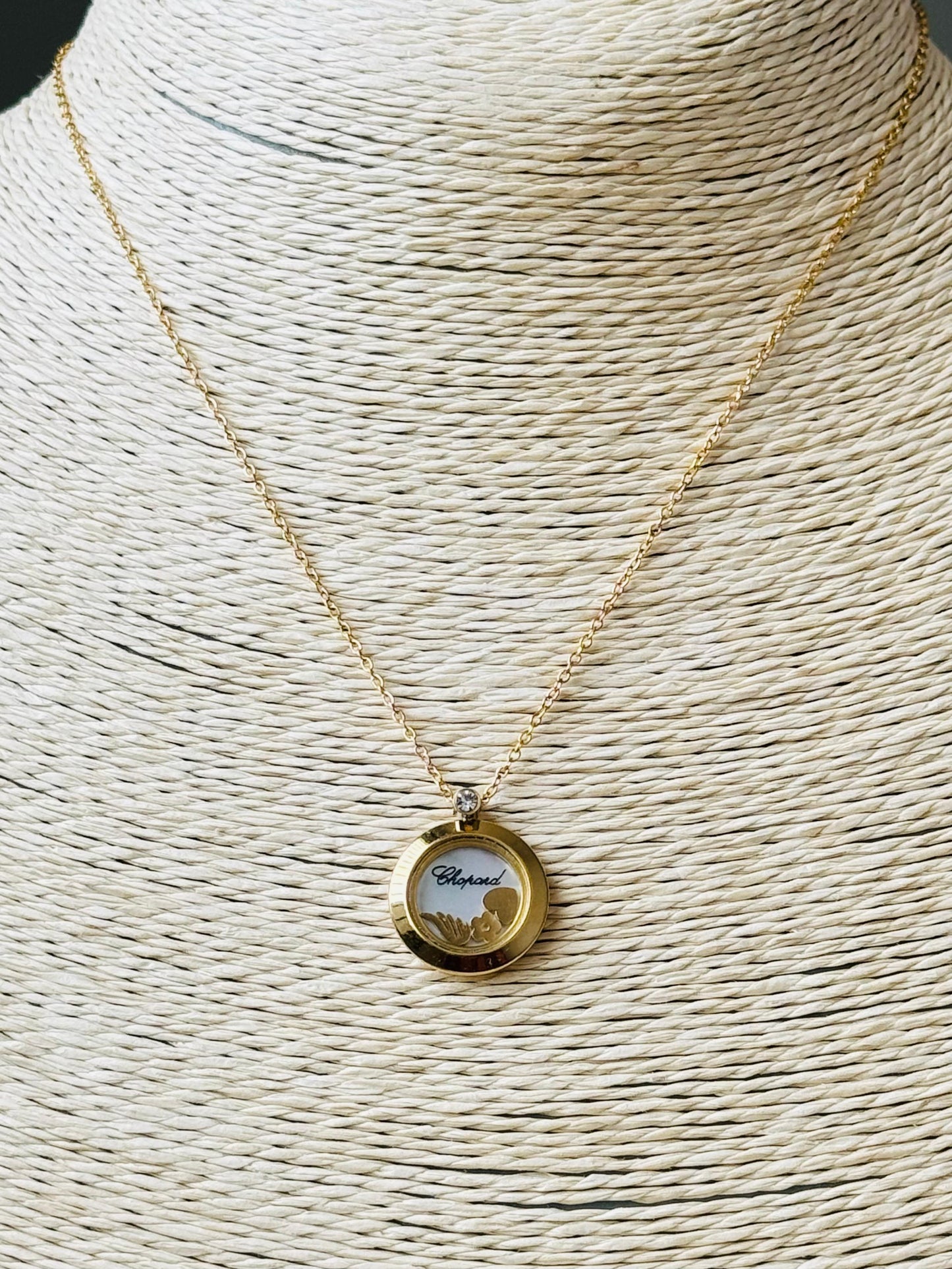 Circular Pendant Anti-tarnish Necklace