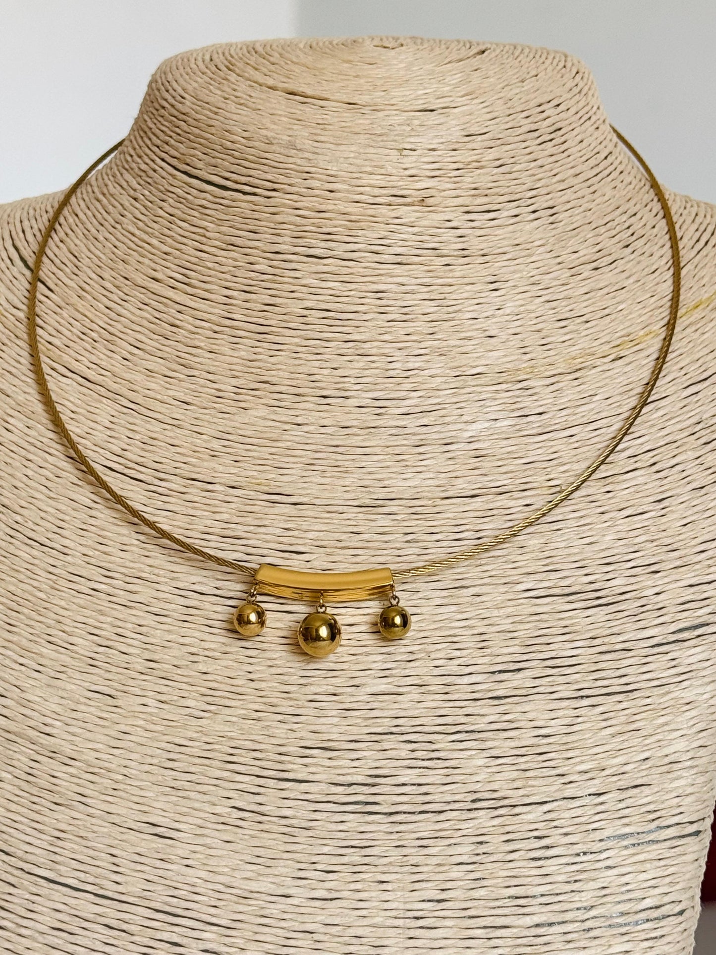 Rhea Wire Chain Necklace