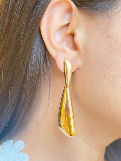 Aria Teardrop Earrings